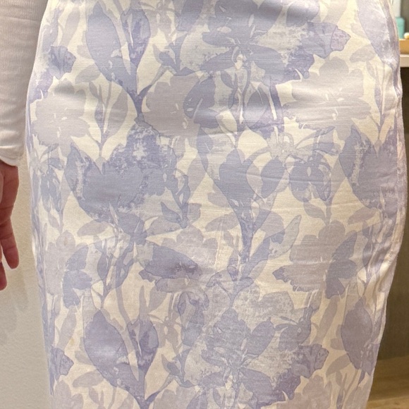 Spring Skirt - Picture 2 of 3